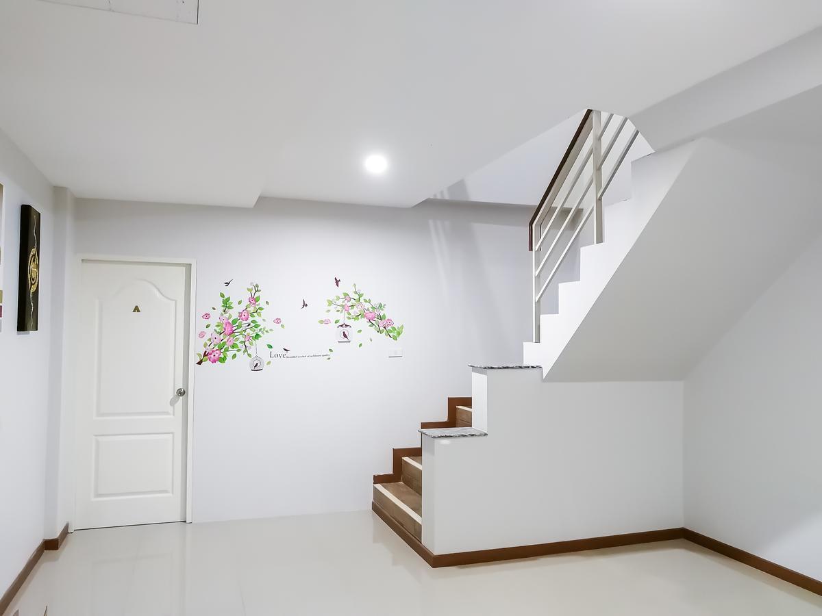 The Sun Hostel Τσιάνγκ Μάι Εξωτερικό φωτογραφία