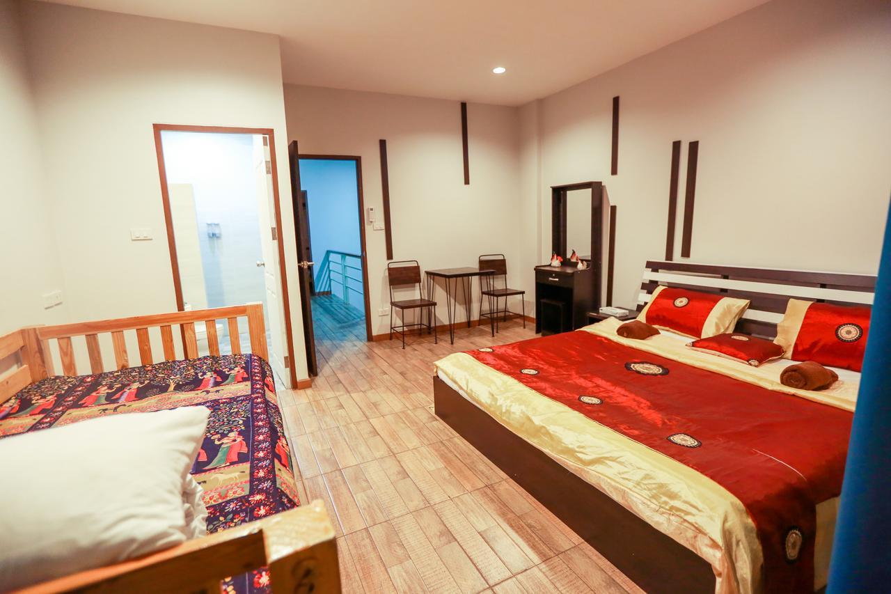 The Sun Hostel Τσιάνγκ Μάι Εξωτερικό φωτογραφία